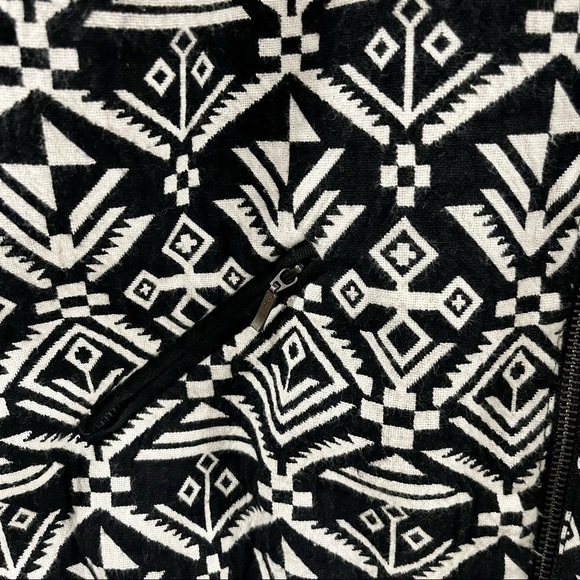 PROMOD PATTERNED AZTEC EMBROIDERED BOMBER JACKET - Picture 7 of 7